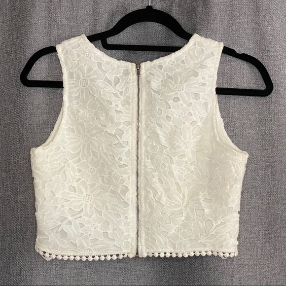 White Lace Crop Top - Picture 3 of 3